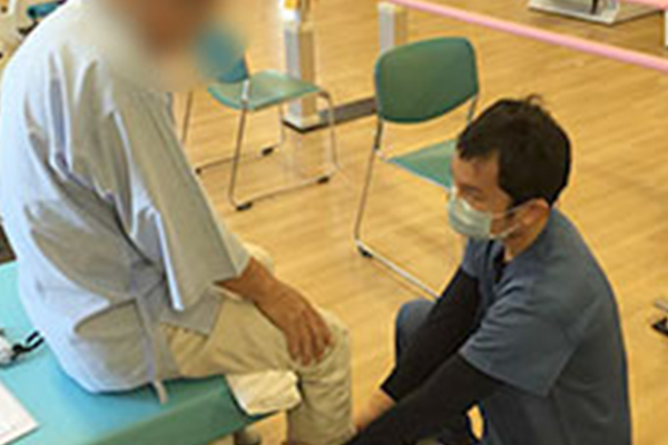 medical_team_cardiac_rehabilitation_0010