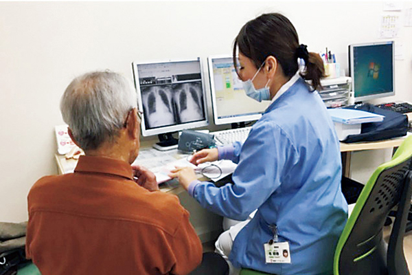 medical_team_heart_failure02